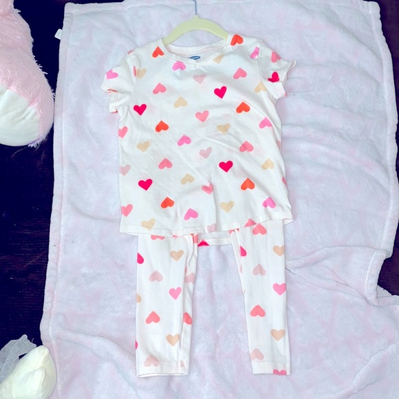 OLD NAVY PINK HEARTS POLKA DOTTED TEE AND LEGGINGS - Picture 1 of 3
